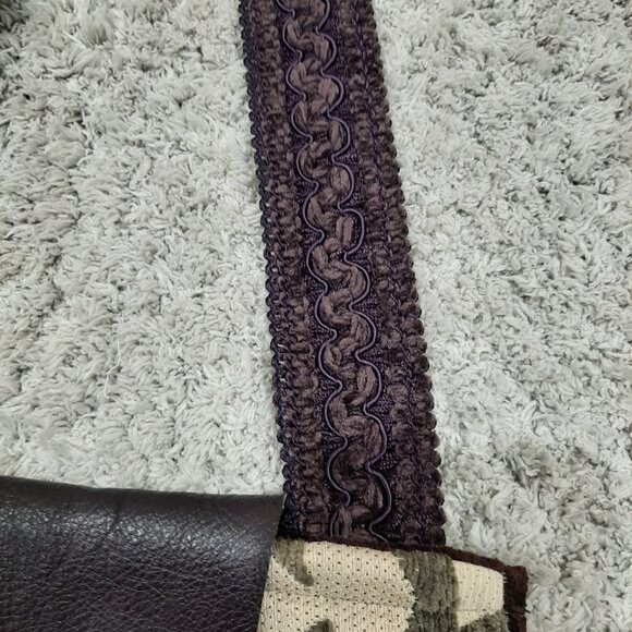 Vintage boho velvet and leather bag with embroidered strap - Picture 11 of 13